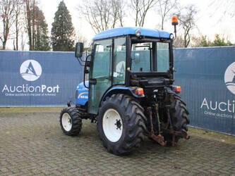 2017-new-holland-boomer-35-44214363