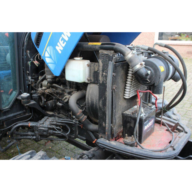 2017 New Holland Boomer 35-44214373