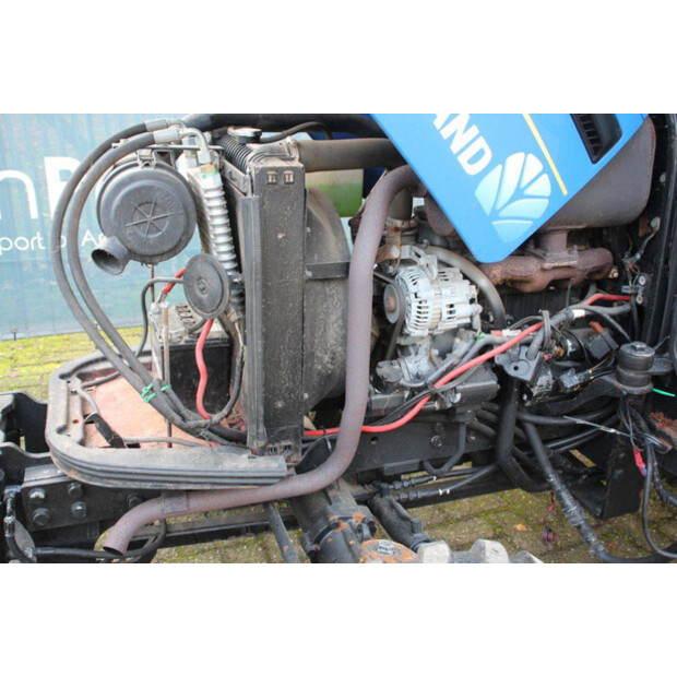 2017 New Holland Boomer 35-44214374