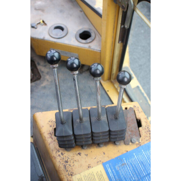 1999 كاتربيلر V155C-44214456