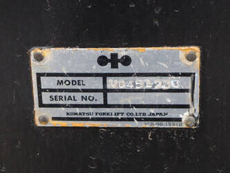 komatsu-v045l233-44215088
