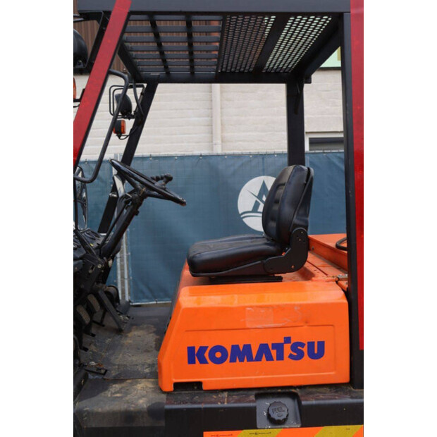Komatsu V045L233-44215101