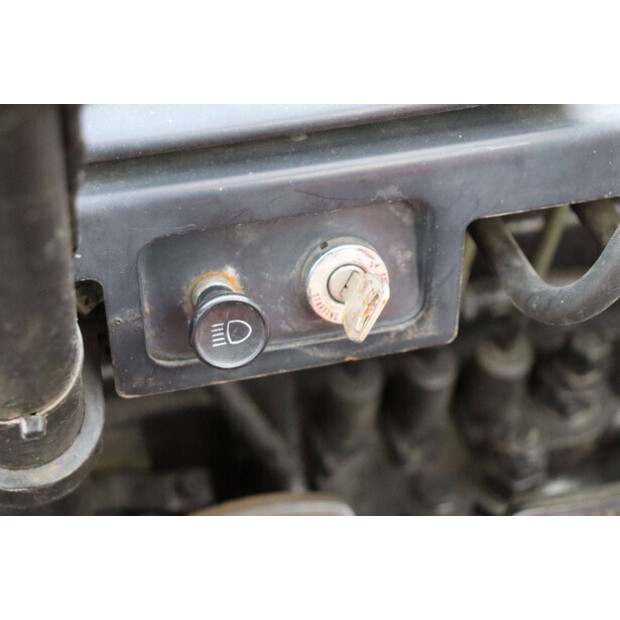 Komatsu V045L233-44215111