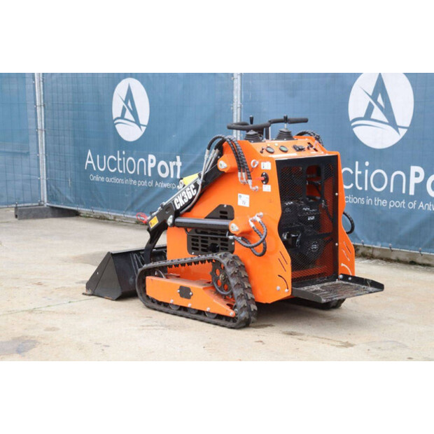 2025 SKIDSTER 36C-44215178