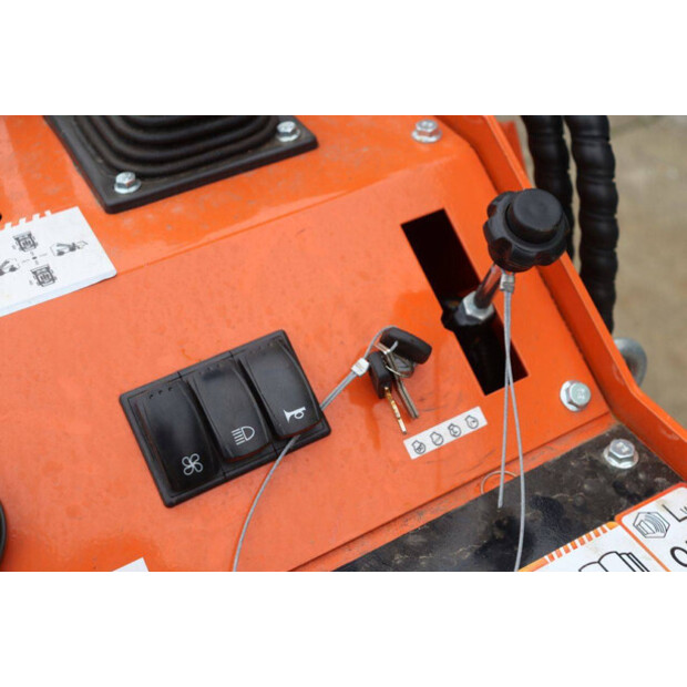 2025 SKIDSTER 36C-44215195