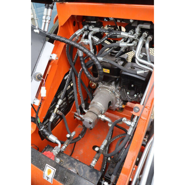 2025 SKIDSTER 36C-44215199