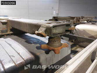 2016-mercedes-benz-antos-2533-1393259-44215389