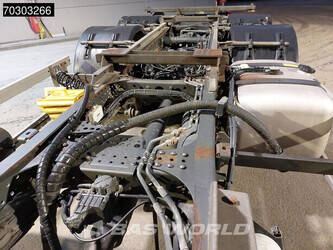 2016-mercedes-benz-antos-2533-1393259-44215391