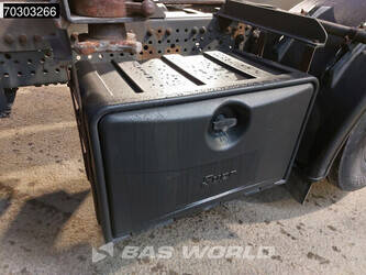 2016-mercedes-benz-antos-2533-1393259-44215393