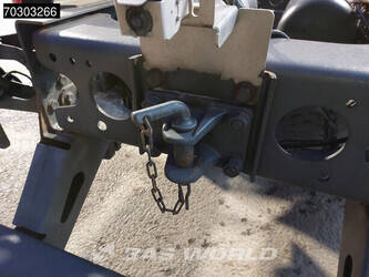 2016-mercedes-benz-antos-2533-1393259-44215394