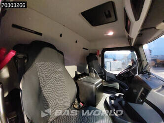 2016-mercedes-benz-antos-2533-1393259-44215405