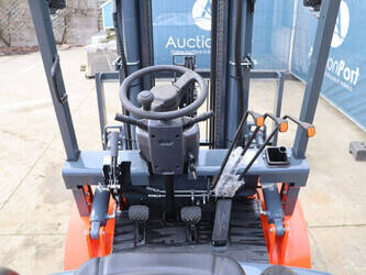 vmax-cpcd30-44215583