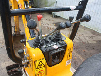 2022-jcb-8008-ct-44215749