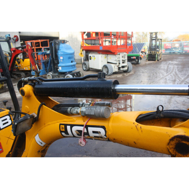 2022 JCB 8008 CT-44215755