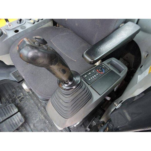 2015 Komatsu PC80-44215833