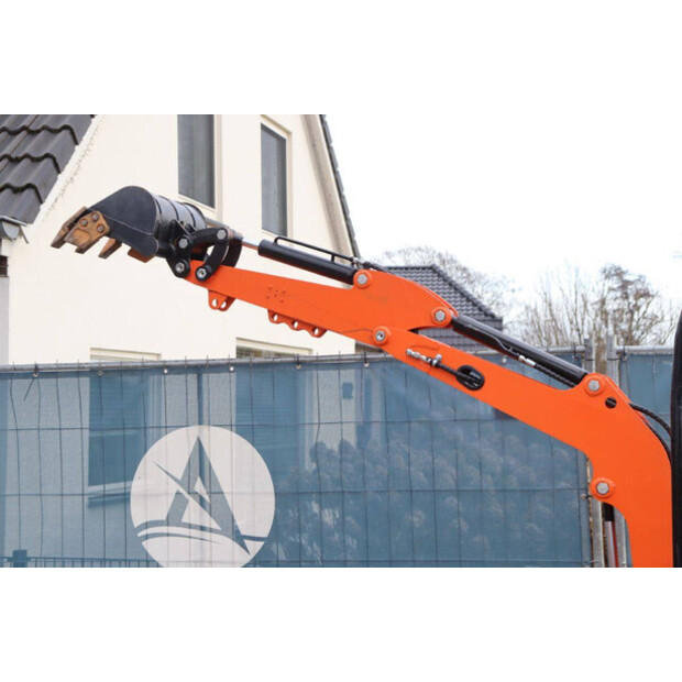 2024 جي بي سي KV12-44216092