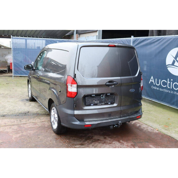 2021 فورد Transit Courier-44216213