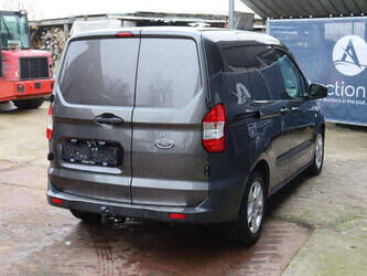 2021-ford-transit-courier-1393282-44216215