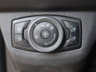 2021-ford-transit-courier-1393282-44216240