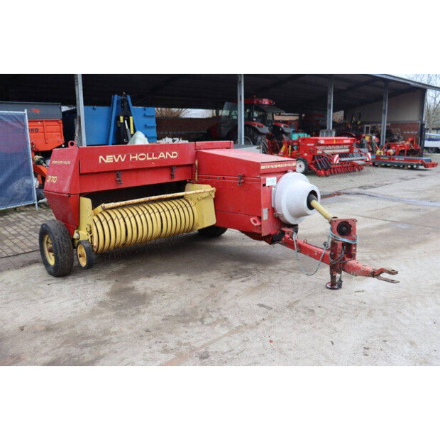 New Holland 370 Hayliner-44216392