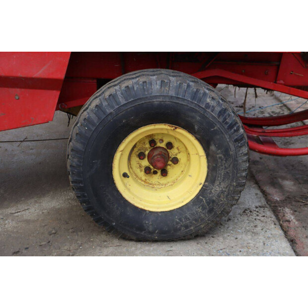 New Holland 370 Hayliner-44216402