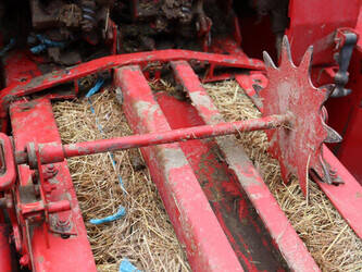 new-holland-370-hayliner-44216405