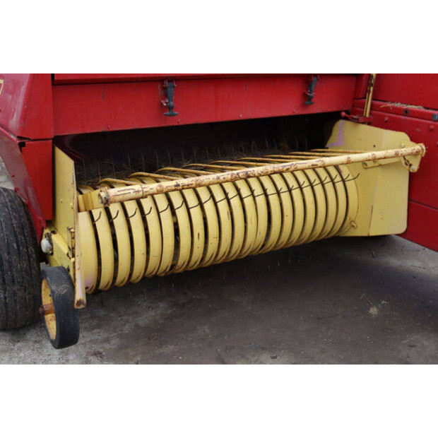 New Holland 370 Hayliner-44216407