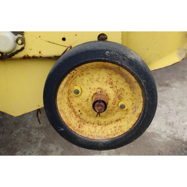 New Holland 370 Hayliner-44216408