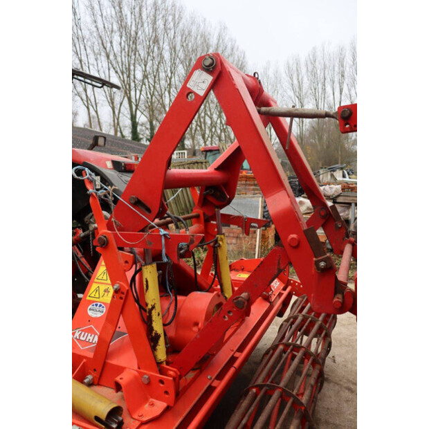 2009 Kuhn HRB302D-44216438