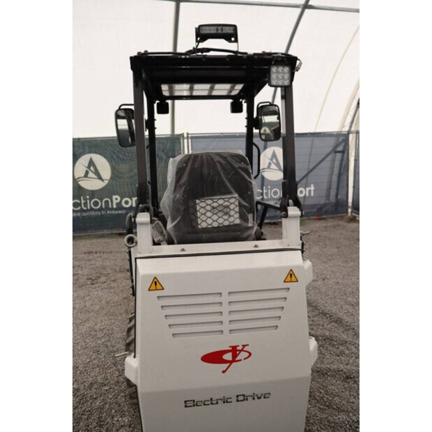 2025 Yuchaï Z25-44216668