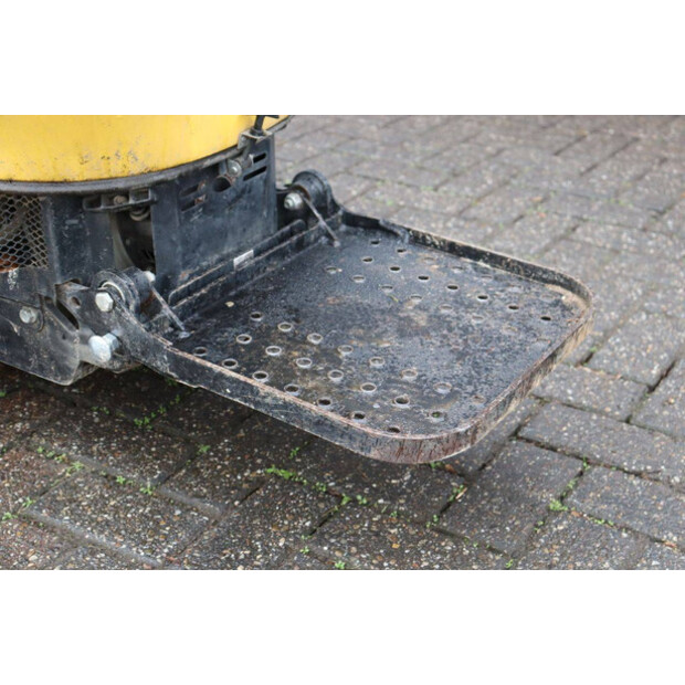 2013 كورميدي C10.80AC-44216838