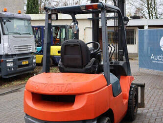 2006-toyota-02-7fd30-1393303-44216967