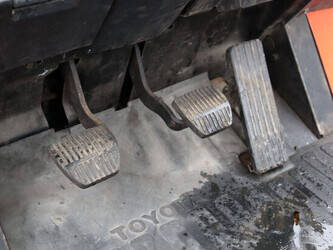 2006-toyota-02-7fd30-1393303-44216987