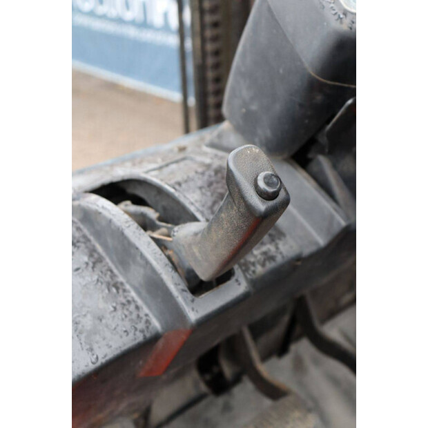 2006 تويوتا 02-7FD30-44216988