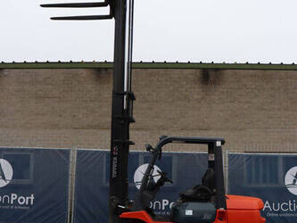 2006-toyota-02-7fd30-1393303-44217000