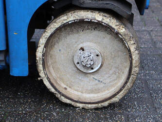 2005-haulotte-compact-8-1393313-44217355