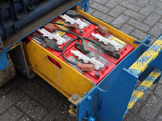 2005-haulotte-compact-8-1393313-44217370