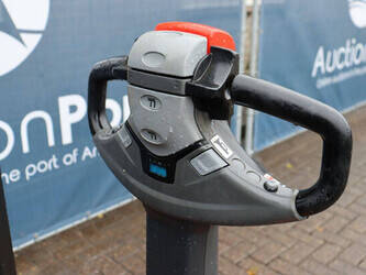 2018-toyota-bt-44217392