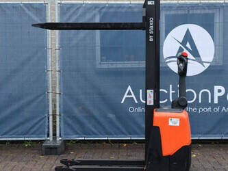 2018-toyota-bt-44217396