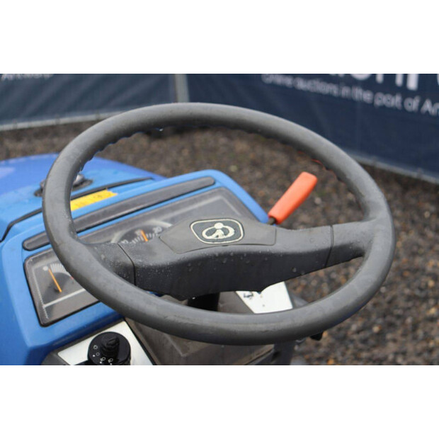 2010 لسكي TM3160F-44217474