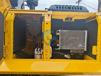 komatsu-pc210-8-1089104-44225737