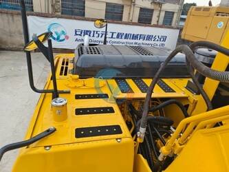 komatsu-pc210-8-1089104-44225747