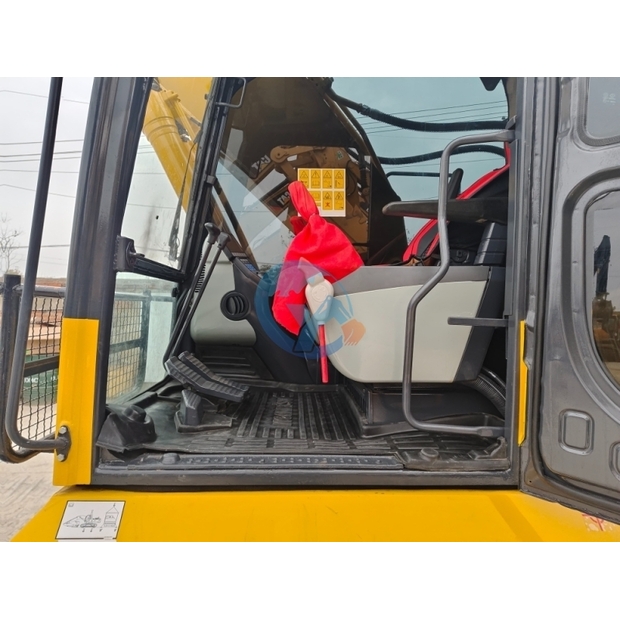 كوماتسو PC210-8-44225749