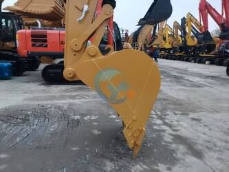 caterpillar-320d2-1088906-44225820