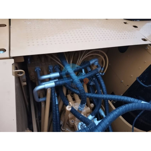 كاتربيلر 320D2-44225828