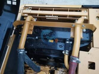 caterpillar-320d2-1088906-44225830