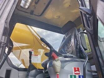 2023-komatsu-pc300-7-1393403-44231842