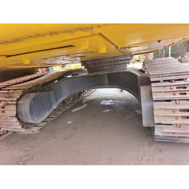 2023 كوماتسو PC400-7-44232315