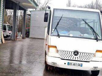 صورة ل الباصات 2000 مرسيدس بنز 814