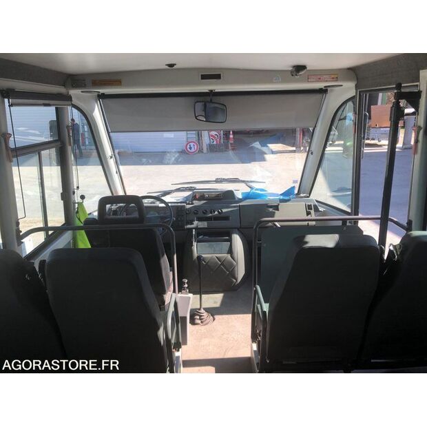 2000 مرسيدس بنز 814-44233579